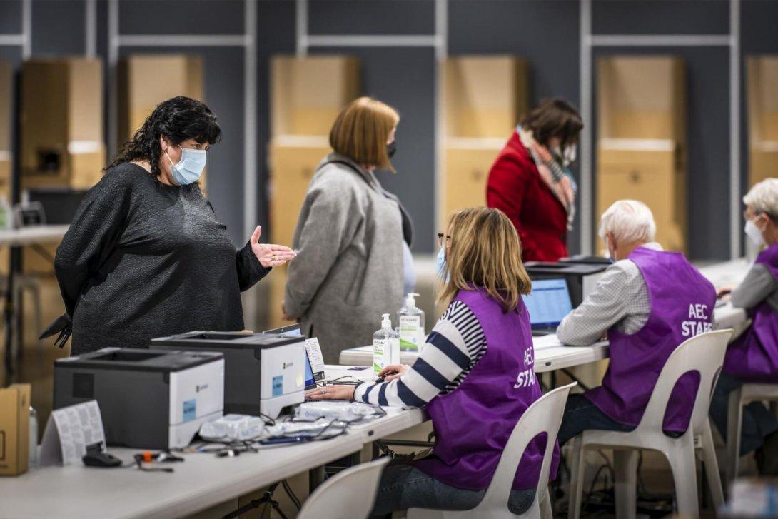 Early voting centre in Adelaide 21 May 2022