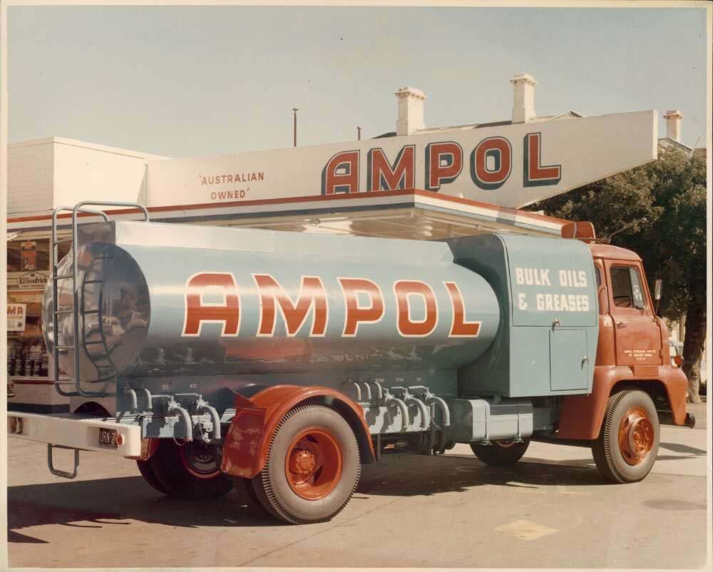 An old Ampol truck