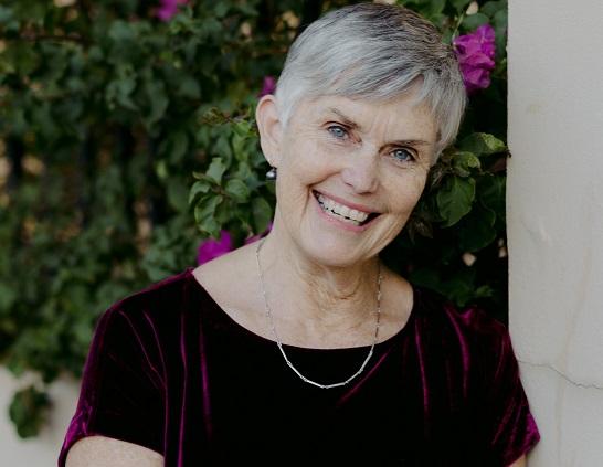 Dianne Wolfer smiling