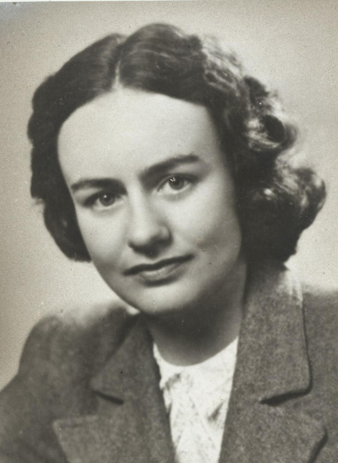 Black and white photograph of a young Judith Wright