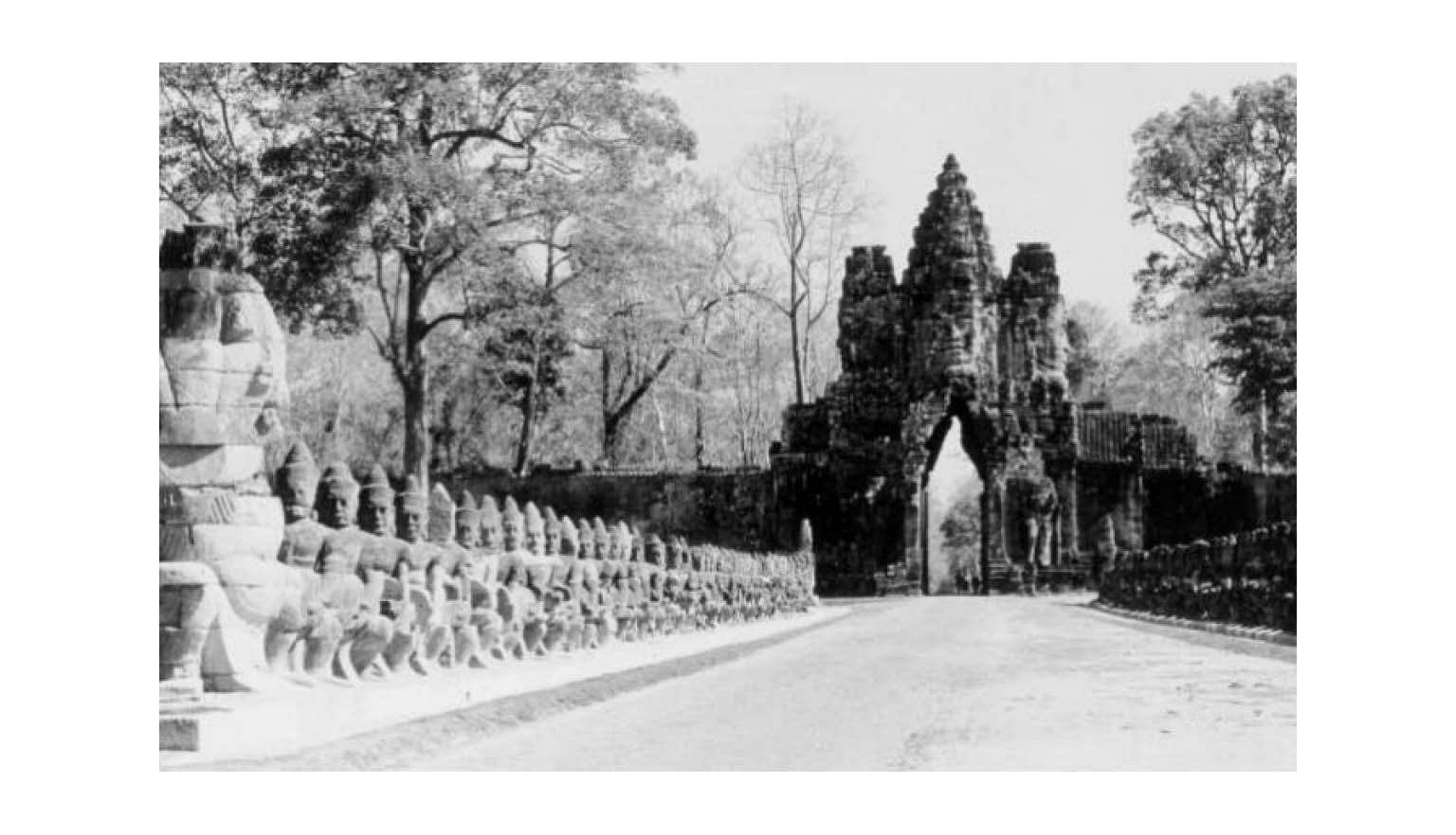 Gates of Angkor Thom, view from southern gate, rows of sculptures line entrance gate