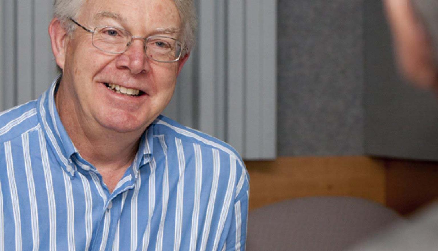 Portrait photo of Rob Linn