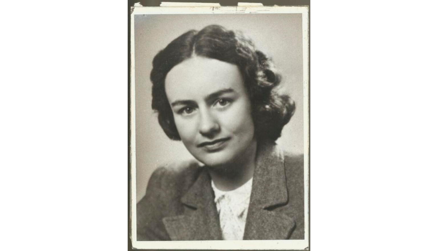 Black and white photograph of a young Judith Wright