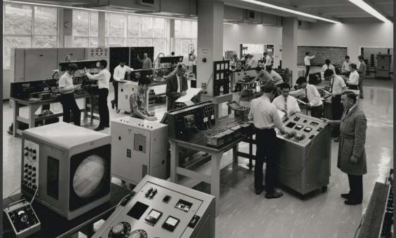Engineering faculty, interior with students
