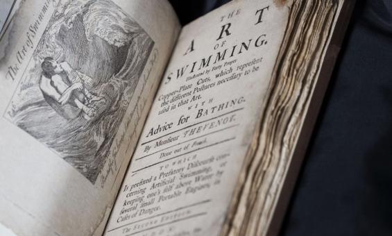 Rare Books Swimming - Roger Lever